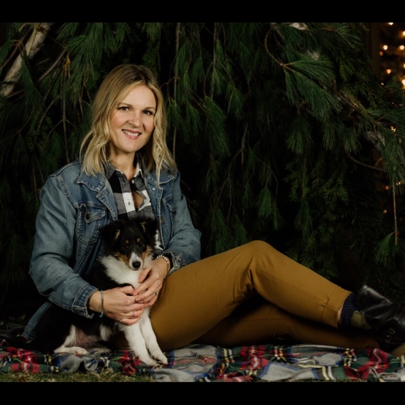 Meet your Posher, Michele - Picture 1 of 2